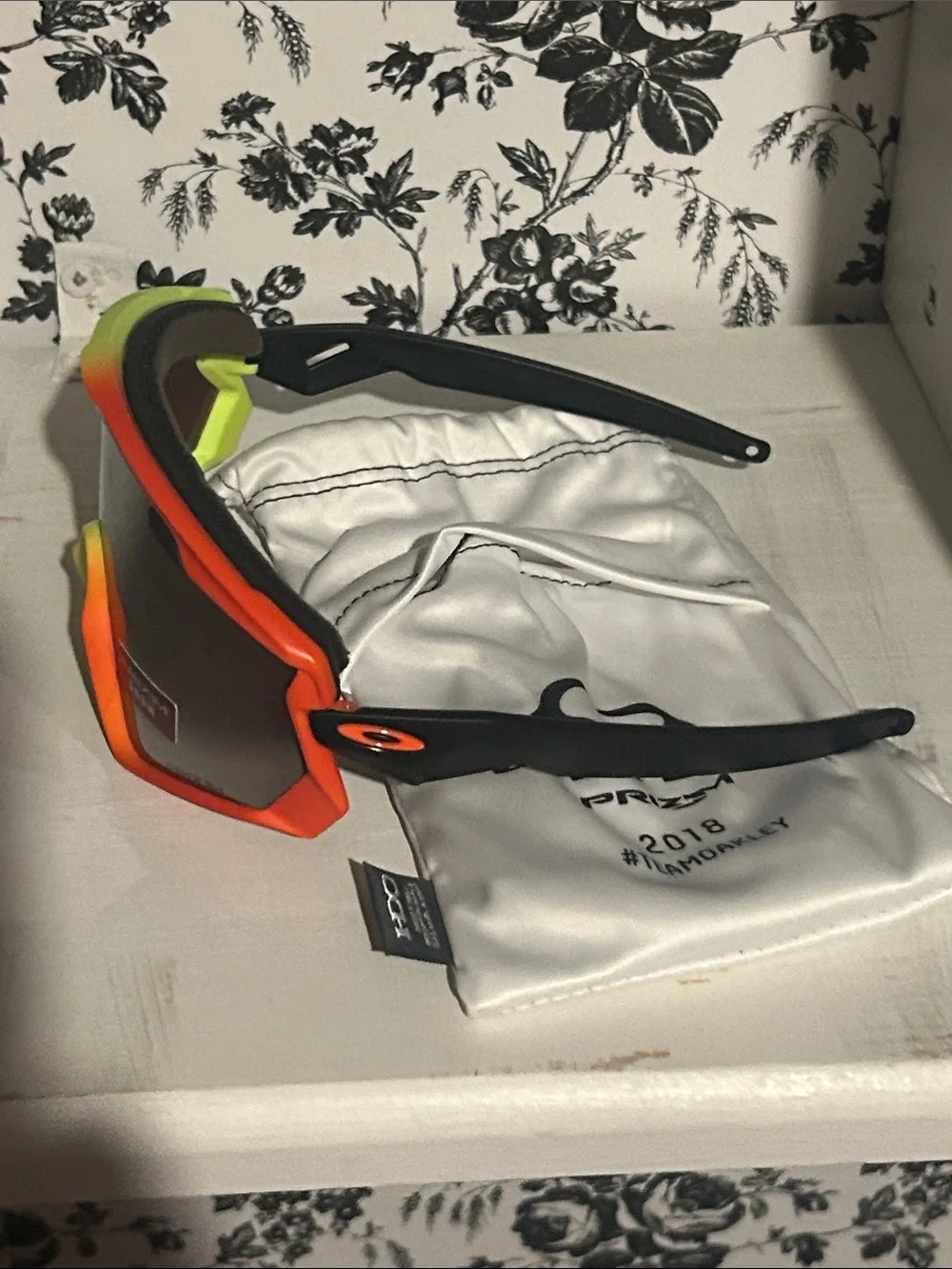 Oakley WinJacket Harmony Fade Collect 2018 Winter Olympics Never Worn